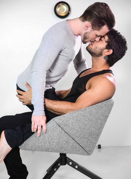 American beefy Colton Grey and brazilian husky guy Diego Sans sucking and fucking each other