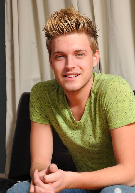 Black young dude Intrigue and beefcake Joe Andrews fuck ass after interracial sucking outside