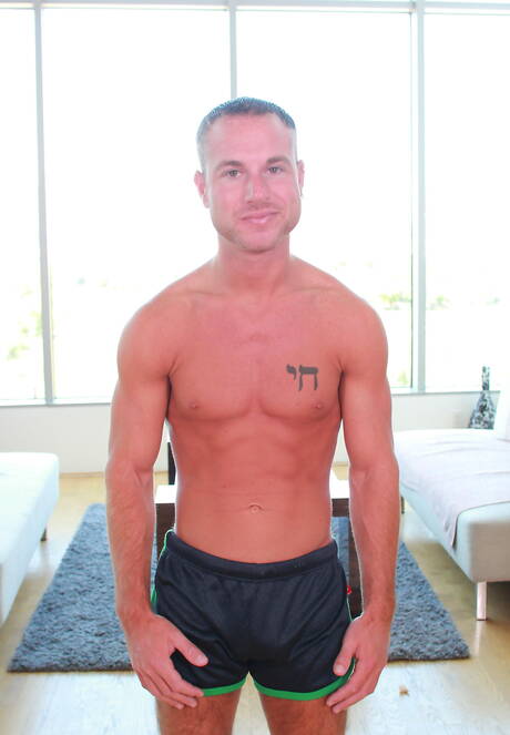 Superstud Jordan and american strongman Myles Landon in hot ass bang