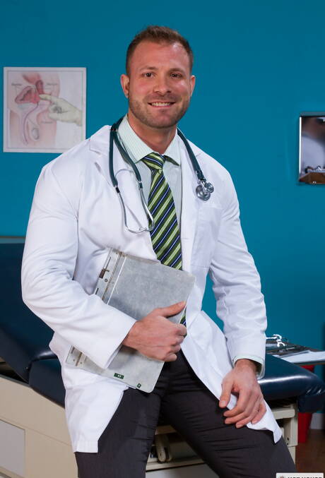 Hot american boys stud Austin Wolf and husky guy Brendan Phillips fuck ass after sucking