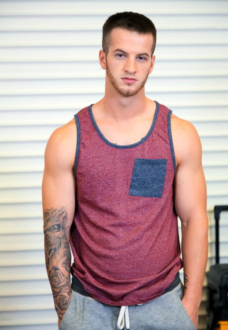 Hot american boys hunk Quentin Gainz and beautiful boy Ty Thomas sucking and fucking each other