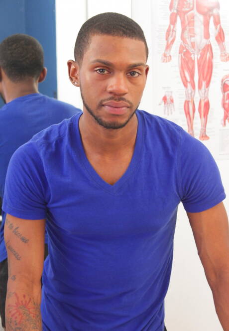 Sexy americans, hunky guy Krave Moore and otter Tyce Jax in interracial love