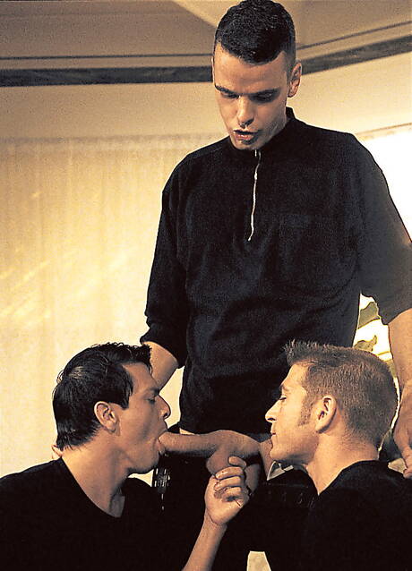 Sexy Buck Meadows, Scott Austin and Spike drilling an ass with fisting