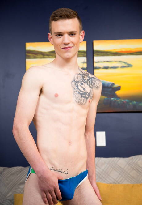 Nice american buddies superstud Scott Finn and young boy Ryan Jordan in hot ass bang