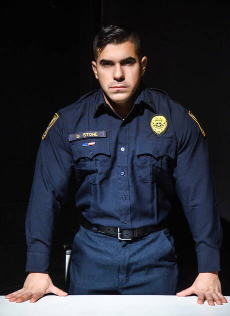 Sexy americans, well-built Johnny Rapid and strong bull Damien Stone fuck after dick sucking and fisted outdoor