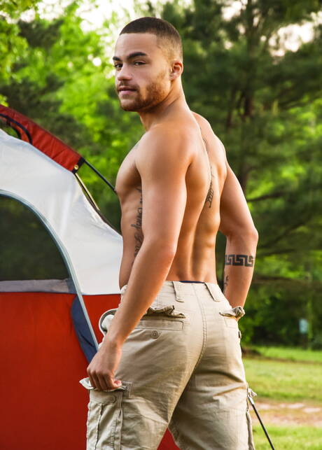 Pierce Paris, Cliff, Beaux Banks, Oliver in hot suck and fuck scene outside