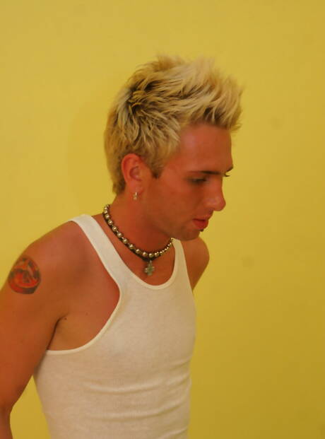 American hot twink Jarett Fox and young dude Jayden Holloway have anal sex