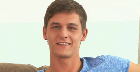 Husky guy Drew Mccarey shows a perfect body