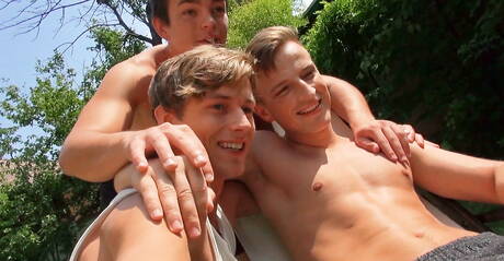 Reality pics with young gays sucking dicks