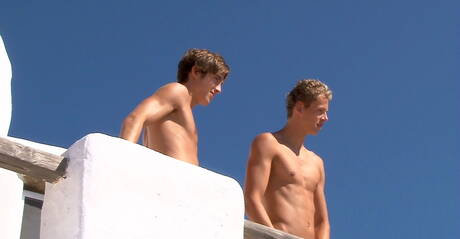 Hot buddies Helmut Huxley, Bastian Dufy and Jerome Exupery love each other in the pool