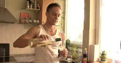 Czech beefy Claude Sorel and american twink Todd Rosset have a good anal sex in the kitchen