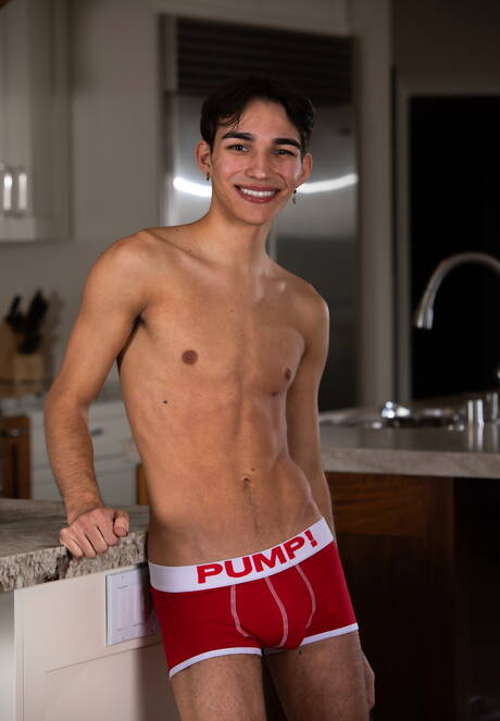 American beautiful boy Kyle Brant and beefy Kai Locks love each other in the kitchen