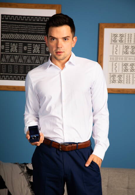 Pretty american guys beefcake Casey Everett and strongman Dakota Payne fuck ass after blowjob