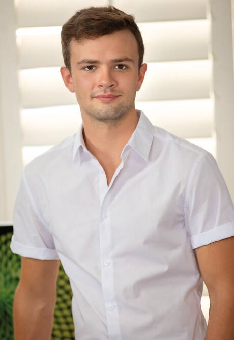 Two american guys stud Arad Winwin and superstud Logan Cross fuck ass after blowjob