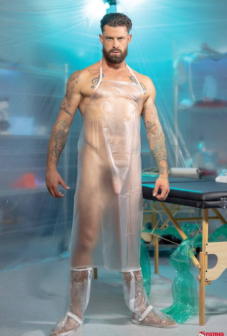 Dillon Diaz, Alpha Wolfe and Isaac X in threesome interracial fuck action