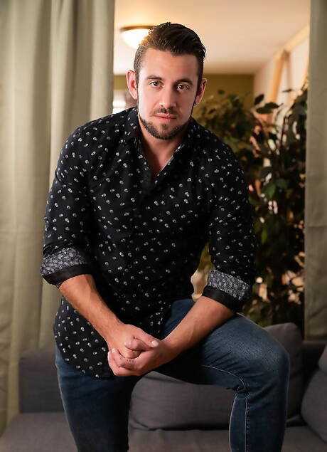 Hot friends Nina Rox, Dante Colle and Markus Kage in bisexual threesome fuck in shower