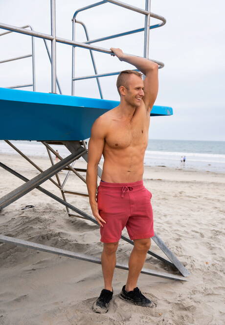 Strongman Blake and american beefcake Jeb have anal sex on beach