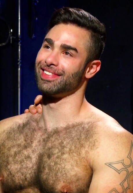 American muscular Arad Winwin and brazilian beefcake Lucas Leon likes to be dominated and humiliated