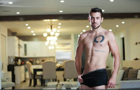 Pretty american guys well-built Beaux Banks and stud Dante Colle in hot homosexual scene outdoor