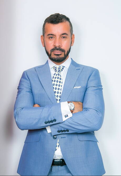 Spanish bear Dani Robles and tough guy Thomas Thunder sucking and screwing each other