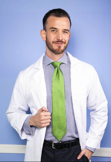 Beefcake Franky Fox and beefy Leander in hot ass bang