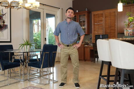 Muscular David Zayne and ebony muscular Ray Diesel in black on white love in kitchen