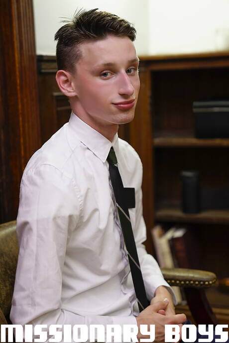 American young Elder Hansen fuck after blowjob