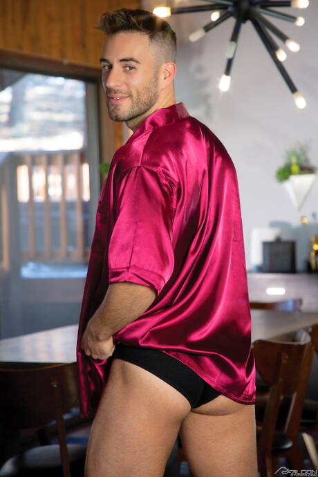 Two american dudes bodybuilder Morgxn Thicke and hunky guy Liam Hunt sucking and screwing each other