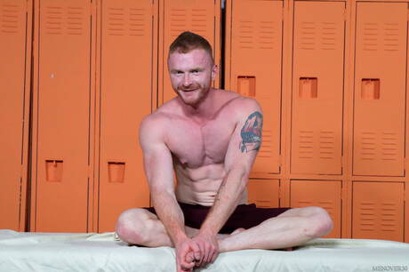 Nice american boys mature bear Alex Tikas and hairy stud Brody Fox fuck after blowjob