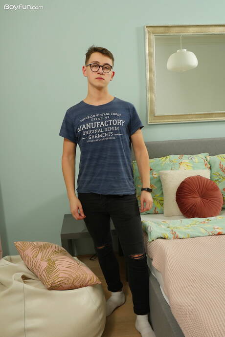 Beautiful boy Dan Grayson undressing and showing tight ass